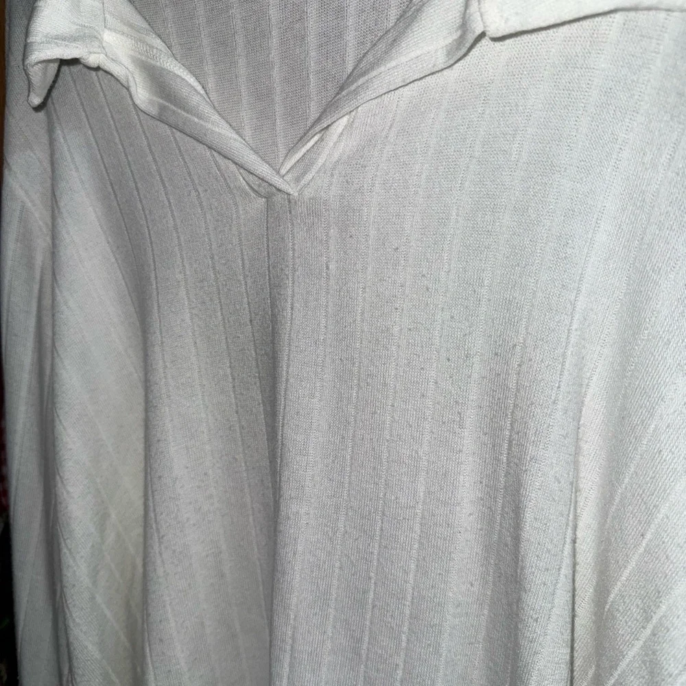 Women’s Collared Top - Picture 3 of 5